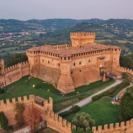 Il Nido Di Silvia A Due Passi Dal Teatro Rossini Pesaro